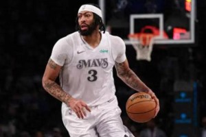 34+15+5+准绝杀！戴维斯打出独行侠生涯最强一战