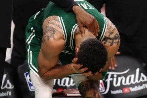 九游体育APP-夺冠落泪！塔图姆创神迹却失FMVP：冠军高于一切