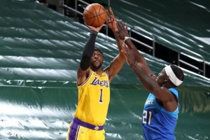 九游-战公牛湖人三分哑火，但偶尔失常无碍整体提升