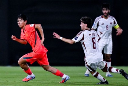 九游体育平台-这一刻等了21年！U17国足进世界杯仅一夜 主帅被喊下课 原因曝光