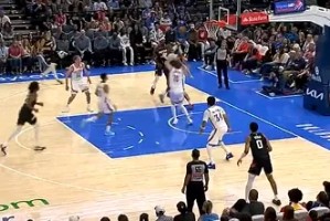 九游-布耶径直杀入禁区上篮再中，太阳领先雷霆至20分